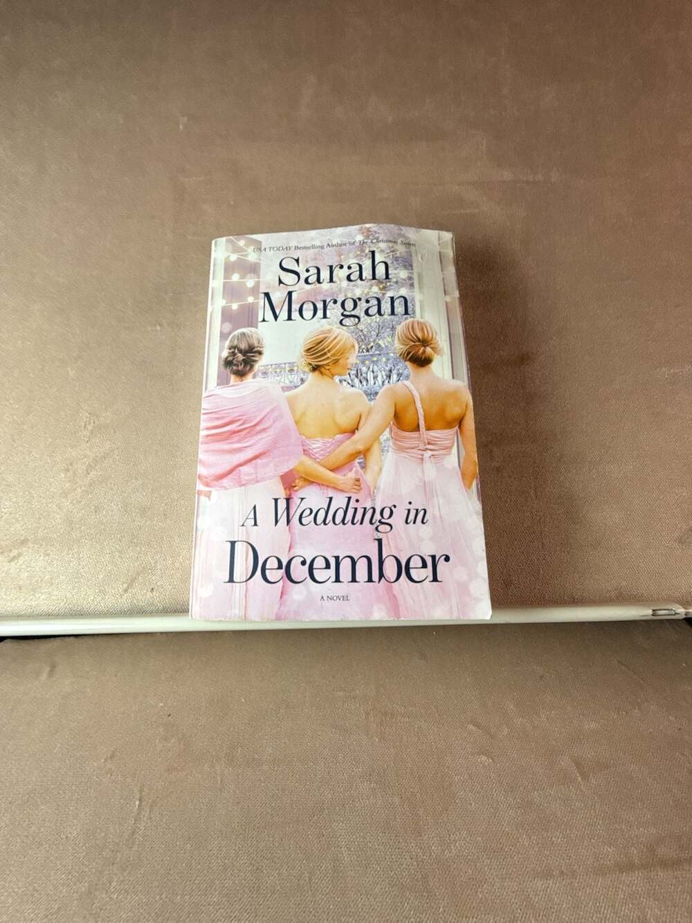 A Wedding in December by Sarah Morgan (Paperback Novel)